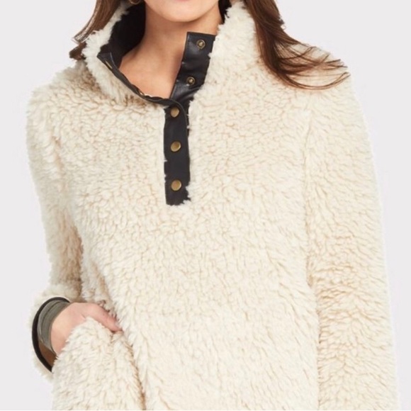 Dylan Sherpa fuzzy pullover - Picture 3 of 3